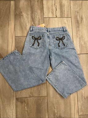 High-Rise Light Blue Wide Leg Jeans for Juniors with Pocket Bow details
